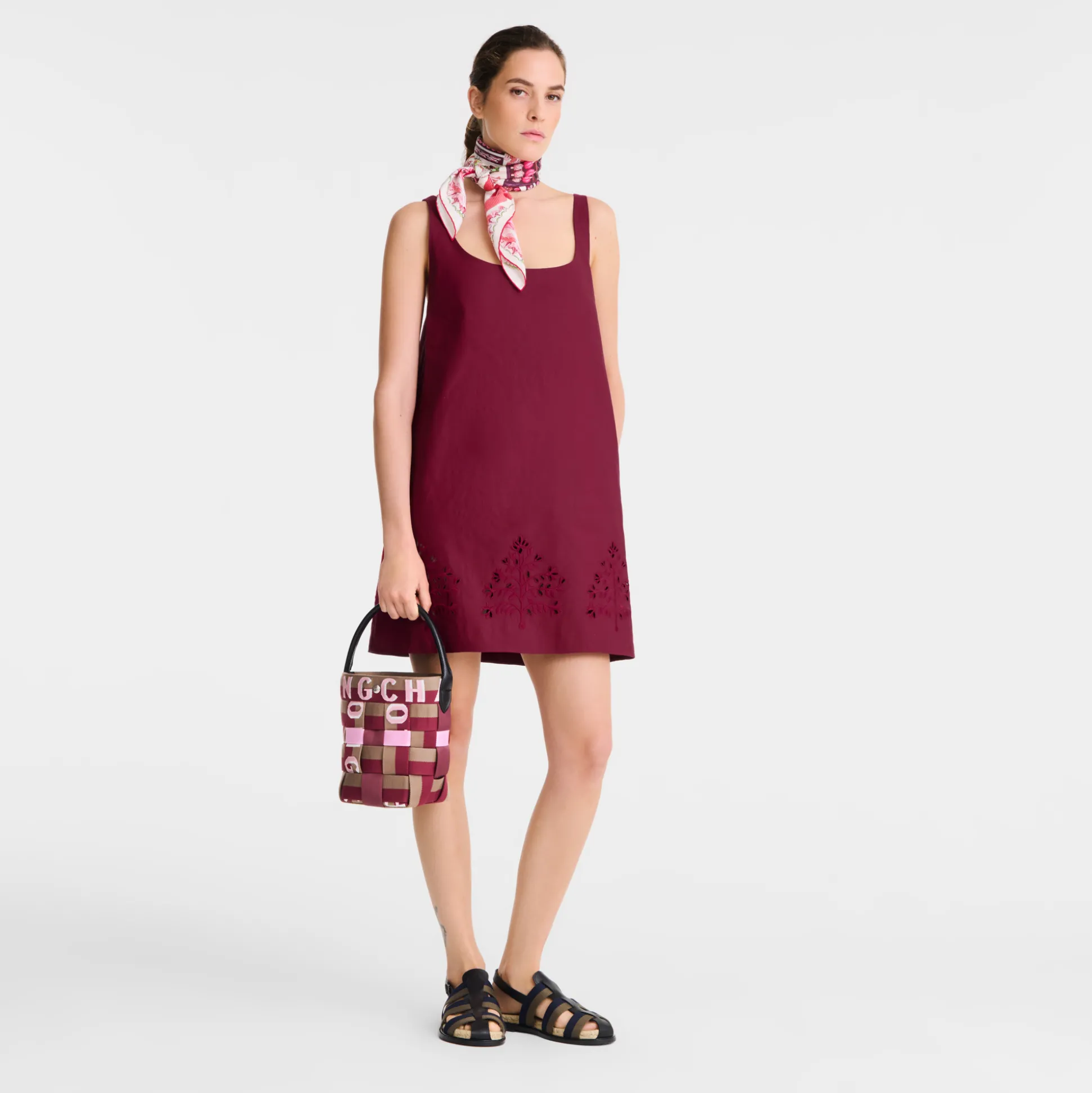 Shop Longchamp Borsa a secchiello XS Carciofo/Barbabietola