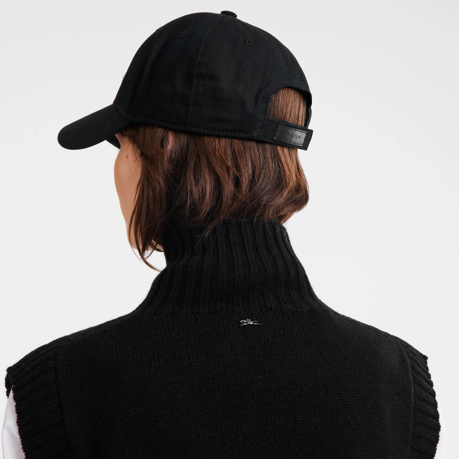 cappuccio_solido_2-1.webp Discount Longchamp Cappuccio solido Nero