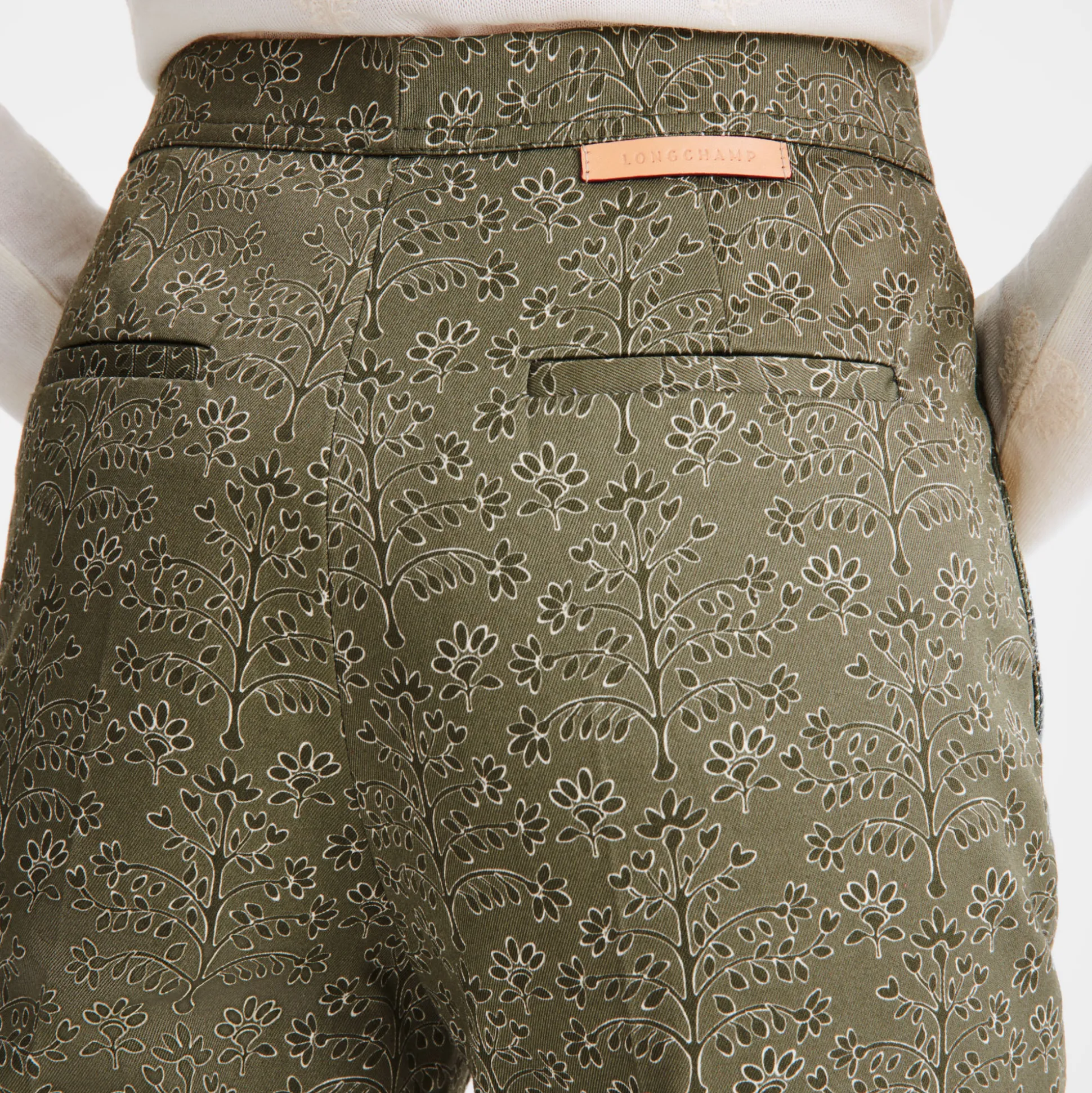 pantaloni_4-6.webp Online Longchamp Pantaloni Alloro